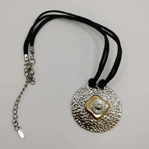 Vintage VCLM Large Silver Tone Hammered Medallion Pendant Corded Necklace 18" - Picture 1 of 5